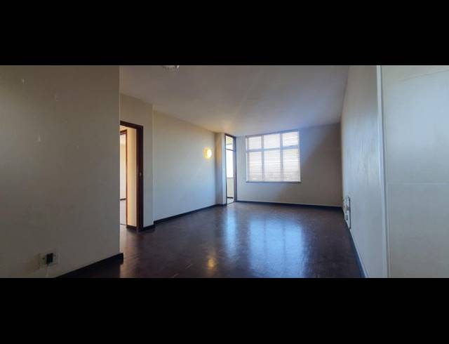 2 BEDROOM APARTMENT FOR SALE IN ESSENWOOD